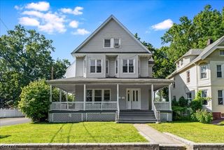 68 Tenafly Rd, Englewood City, NJ 07631