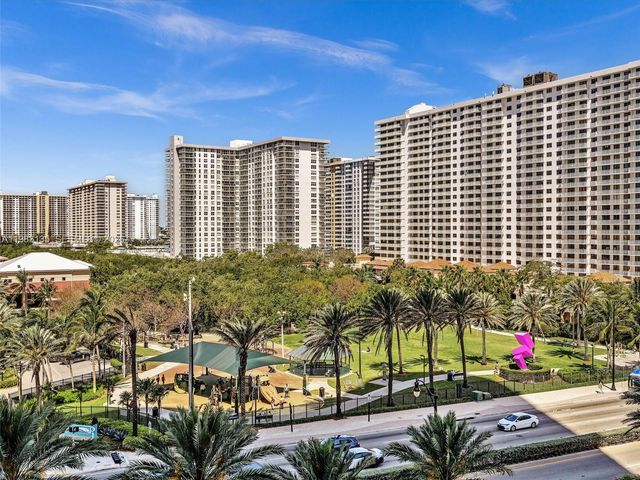 17201 Collins Ave 704, Sunny Isles Beach, FL 33160