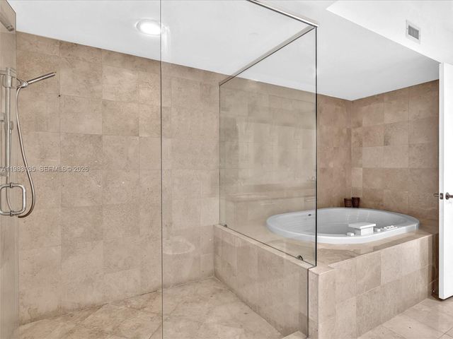 17201 Collins Ave 704, Sunny Isles Beach, FL 33160