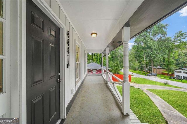 4447 Lake Breeze Drive, Stone Mountain, GA 30083