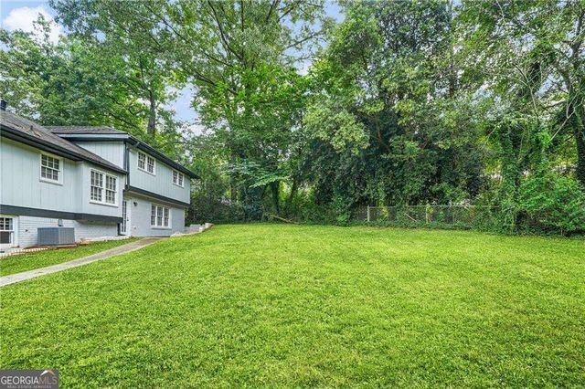 4447 Lake Breeze Drive, Stone Mountain, GA 30083