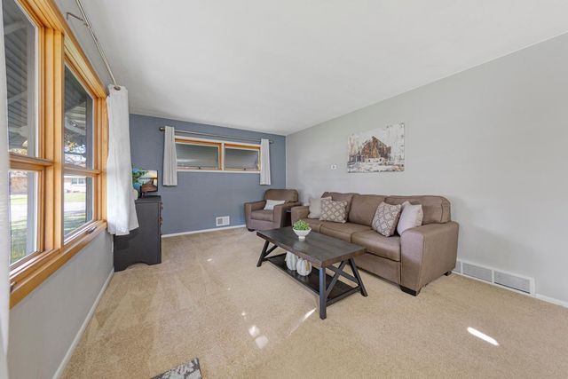 506 15th Street SE, Owatonna, MN 55060