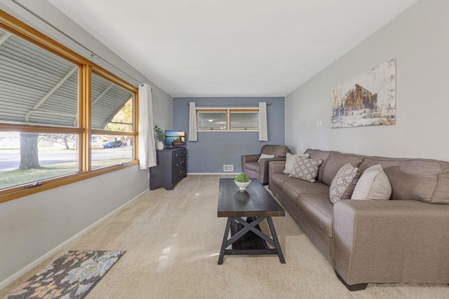 506 15th Street SE, Owatonna, MN 55060