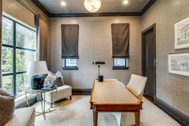 4635 W Amherst Avenue, Dallas, TX 75209