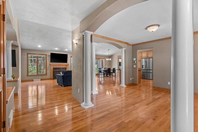 W6164 SHAGBARK HICKORY LANE, Menasha, WI 54952