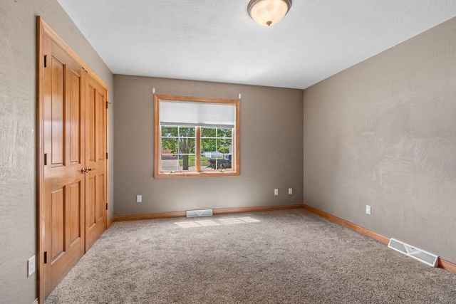 W6164 SHAGBARK HICKORY LANE, Menasha, WI 54952