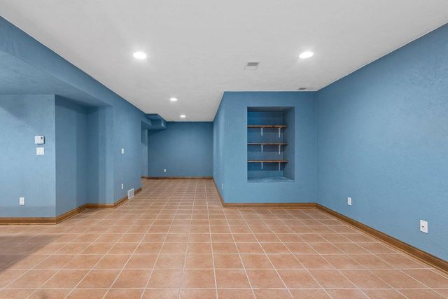 W6164 SHAGBARK HICKORY LANE, Menasha, WI 54952