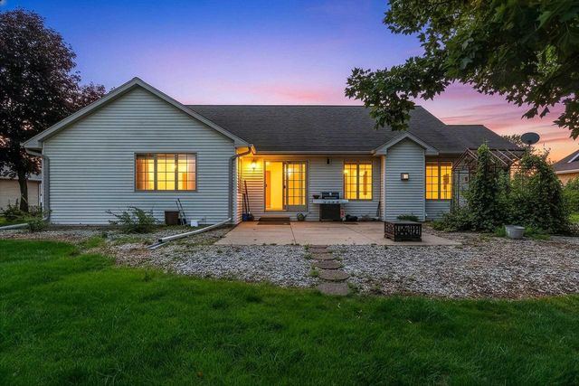 W6164 SHAGBARK HICKORY LANE, Menasha, WI 54952