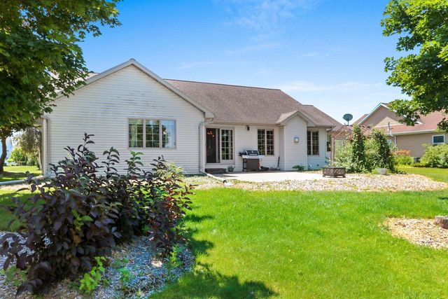 W6164 SHAGBARK HICKORY LANE, Menasha, WI 54952