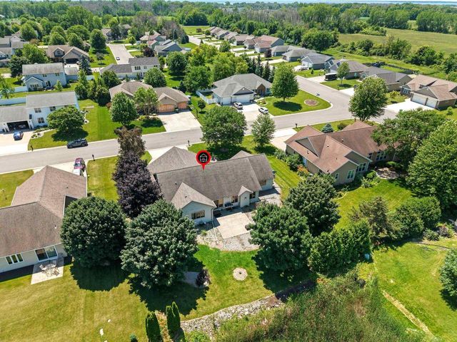 W6164 SHAGBARK HICKORY LANE, Menasha, WI 54952