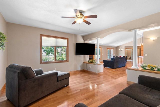 W6164 SHAGBARK HICKORY LANE, Menasha, WI 54952