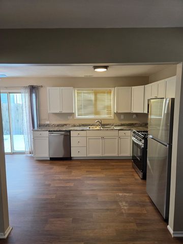 209 Mill Stream Drive, Bolingbrook, IL 60440