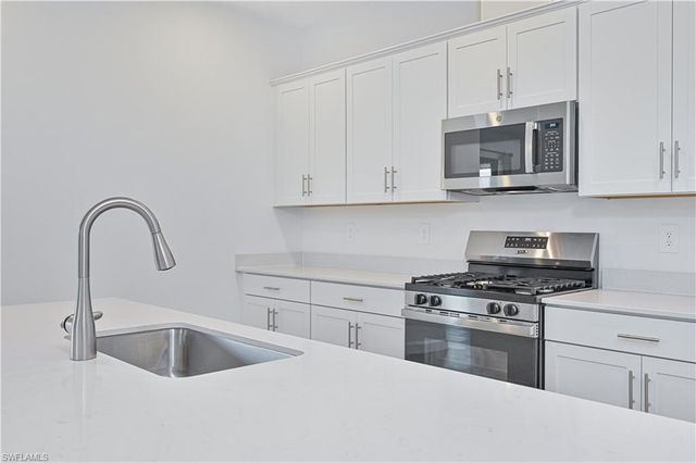 20492 Verawood LOOP, Estero, FL 33928