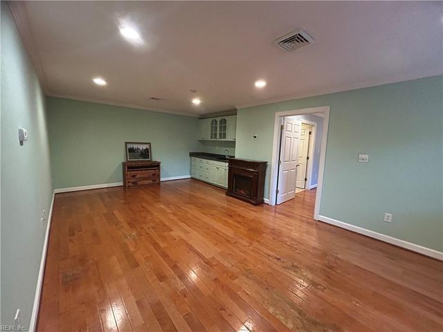1108 Flobert DR, Virginia Beach, VA 23464