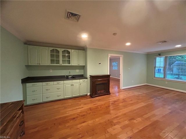 1108 Flobert DR, Virginia Beach, VA 23464