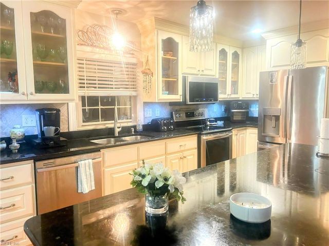 1108 Flobert DR, Virginia Beach, VA 23464