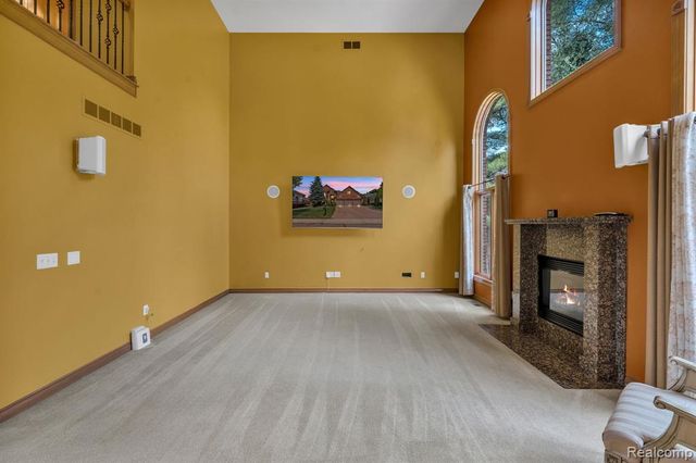 32404 Maria Court, Livonia, MI 48152