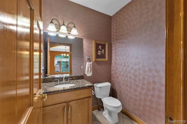 32404 Maria Court, Livonia, MI 48152