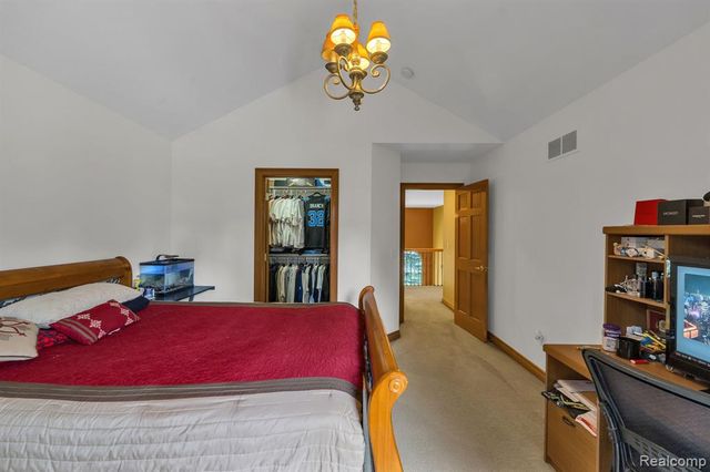 32404 Maria Court, Livonia, MI 48152