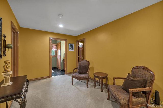 32404 Maria Court, Livonia, MI 48152