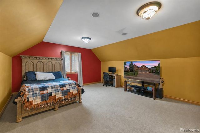 32404 Maria Court, Livonia, MI 48152