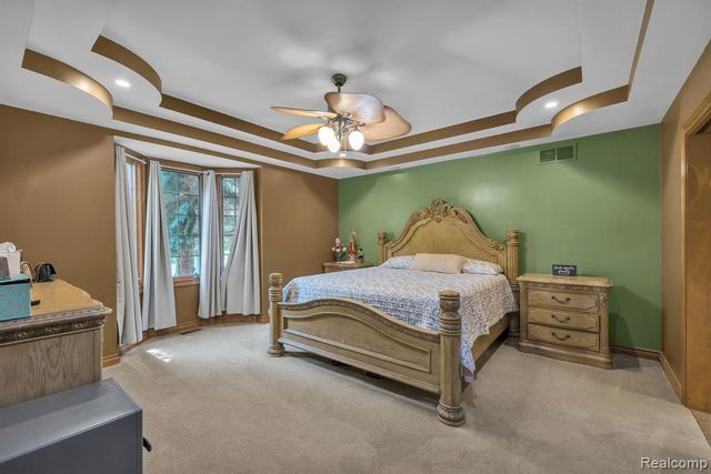 32404 Maria Court, Livonia, MI 48152
