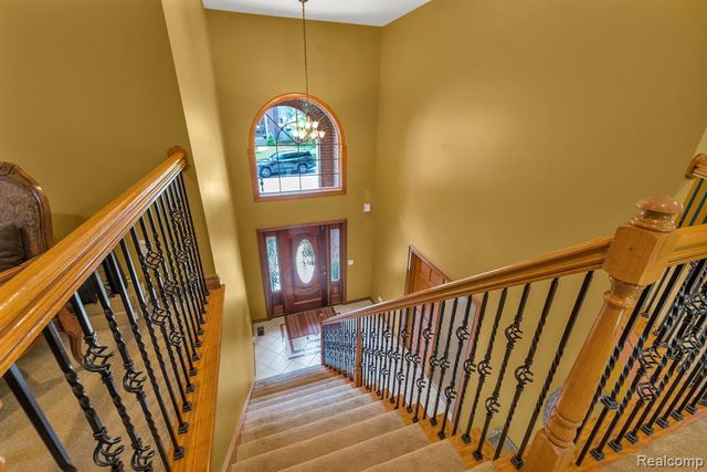 32404 Maria Court, Livonia, MI 48152