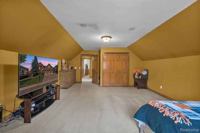 32404 Maria Court, Livonia, MI 48152