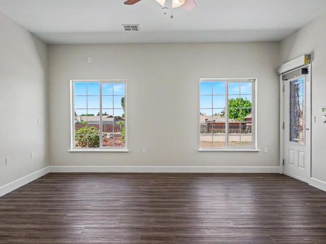 254 Rosebud Avenue, Hollister, CA 95023