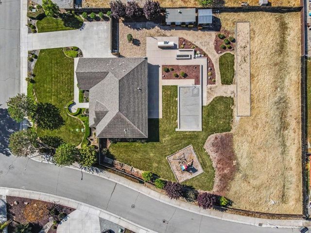 254 Rosebud Avenue, Hollister, CA 95023