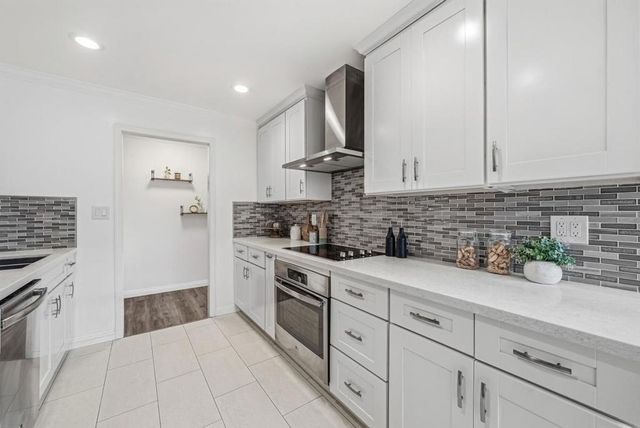 136 S Mary Avenue, Sunnyvale, CA 94086