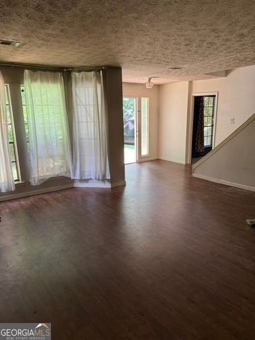 210 Mimosa Drive, Fayetteville, GA 30214
