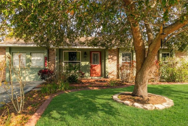 1813 NOVA DRIVE, Valrico, FL 33596