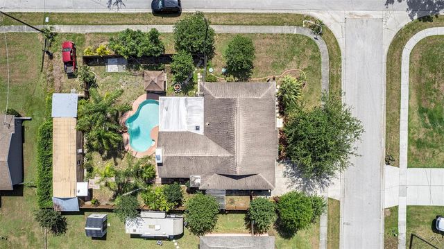 1813 NOVA DRIVE, Valrico, FL 33596