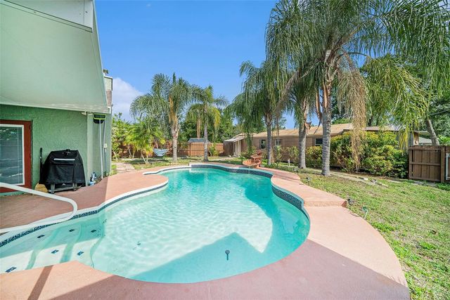 1813 NOVA DRIVE, Valrico, FL 33596