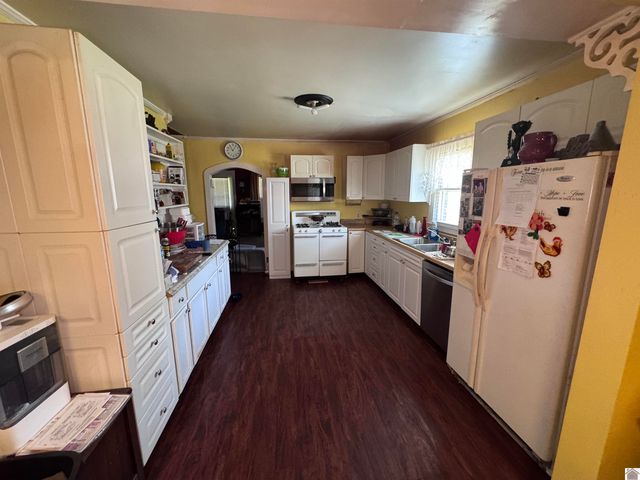 2145 Dixie Ave., Paducah, KY 42003