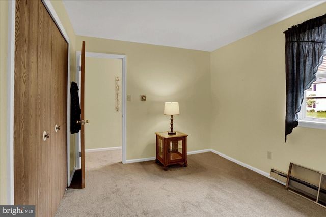 183 STONE HOUSE LN, Columbia, PA 17512