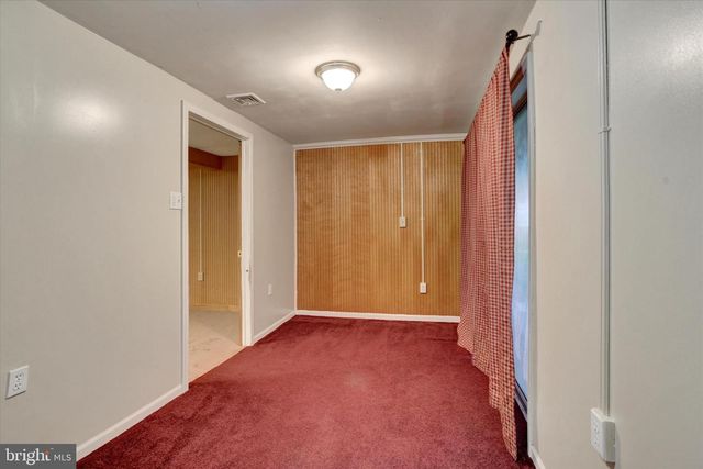 183 STONE HOUSE LN, Columbia, PA 17512