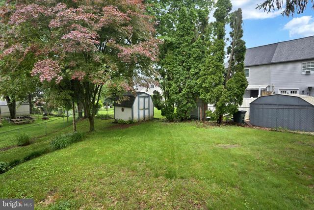 183 STONE HOUSE LN, Columbia, PA 17512