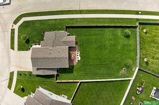 19868 Birch Avenue, Gretna, NE 68028