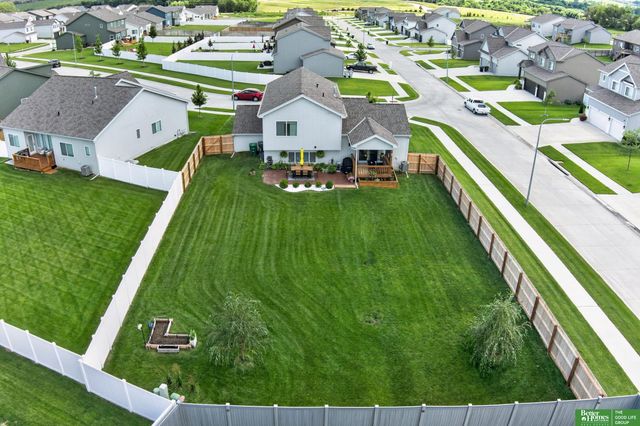 19868 Birch Avenue, Gretna, NE 68028
