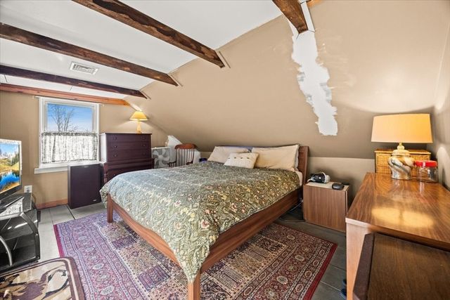 24 First St, Taunton, MA 02780