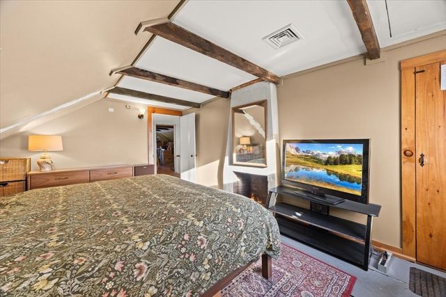 24 First St, Taunton, MA 02780