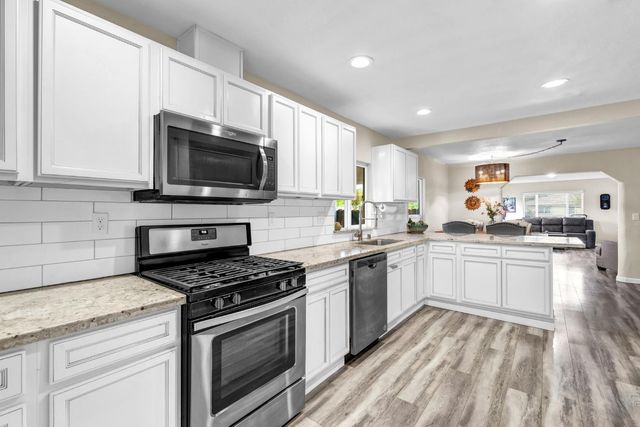 3534 Becerra Way, Sacramento, CA 95821