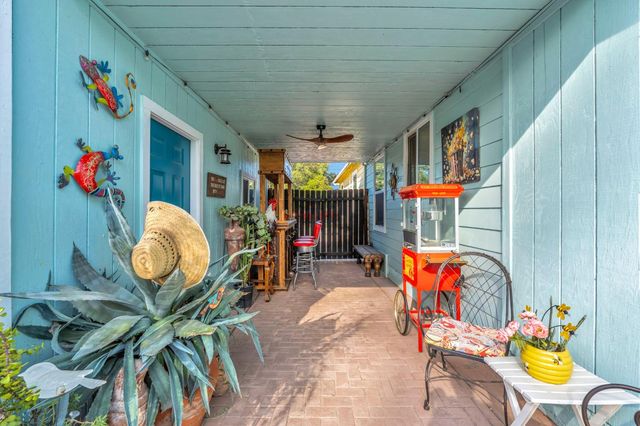 3534 Becerra Way, Sacramento, CA 95821