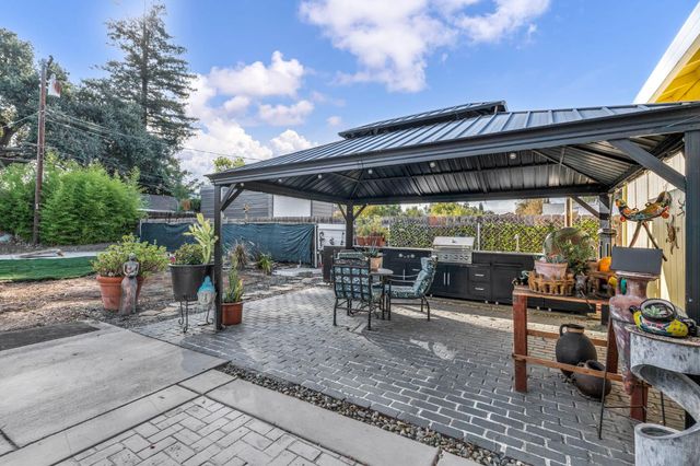 3534 Becerra Way, Sacramento, CA 95821