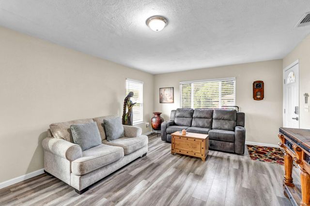 3534 Becerra Way, Sacramento, CA 95821