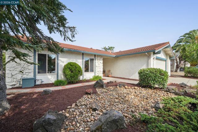 2405 Griffanti Ct, Martinez, CA 94553