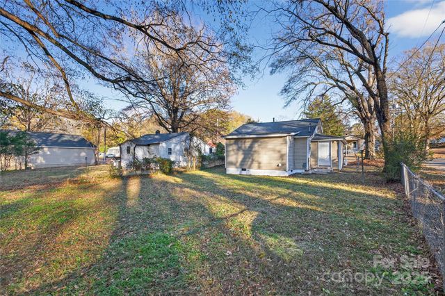 1001 N Ransom Street, Gastonia, NC 28052