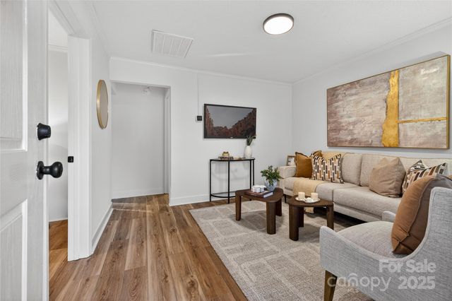 1001 N Ransom Street, Gastonia, NC 28052